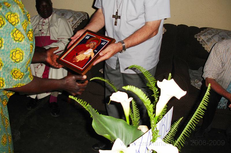 085 Goma Katindo geschenk Zr. v. Maria 18.10.jpg